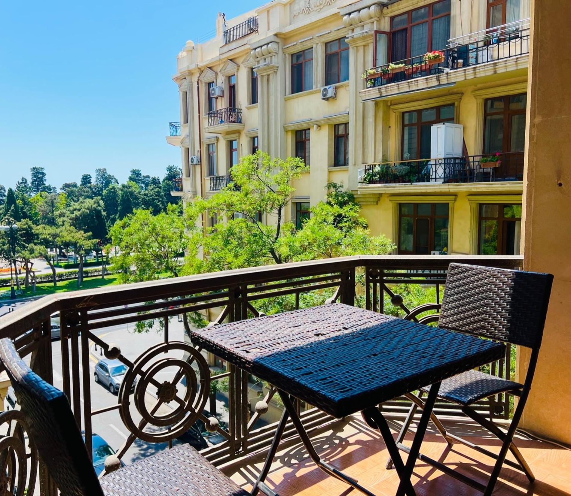 Promenade 2 Bdr Apartment บากู ภายนอก รูปภาพ